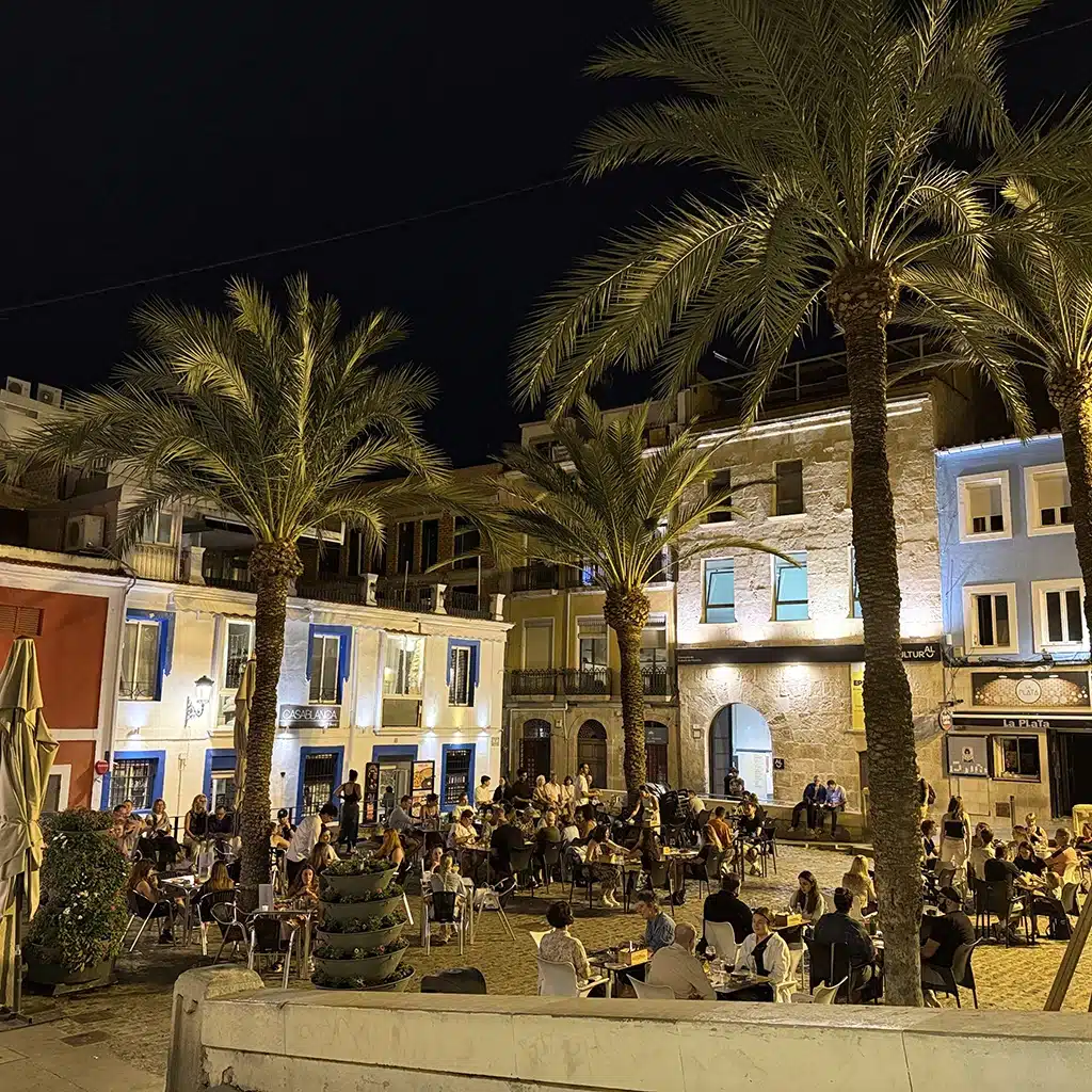 alicante-esti-fenyben_best